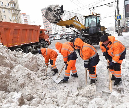 Уборка снега в Шахтах и  Ростовской области