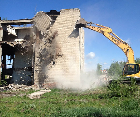 Демонтаж зданий в Шахтах и  Ростовской области